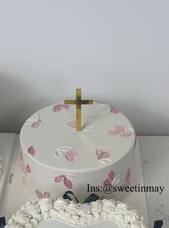 Brush Stroke Minimalist Cake - Image 3