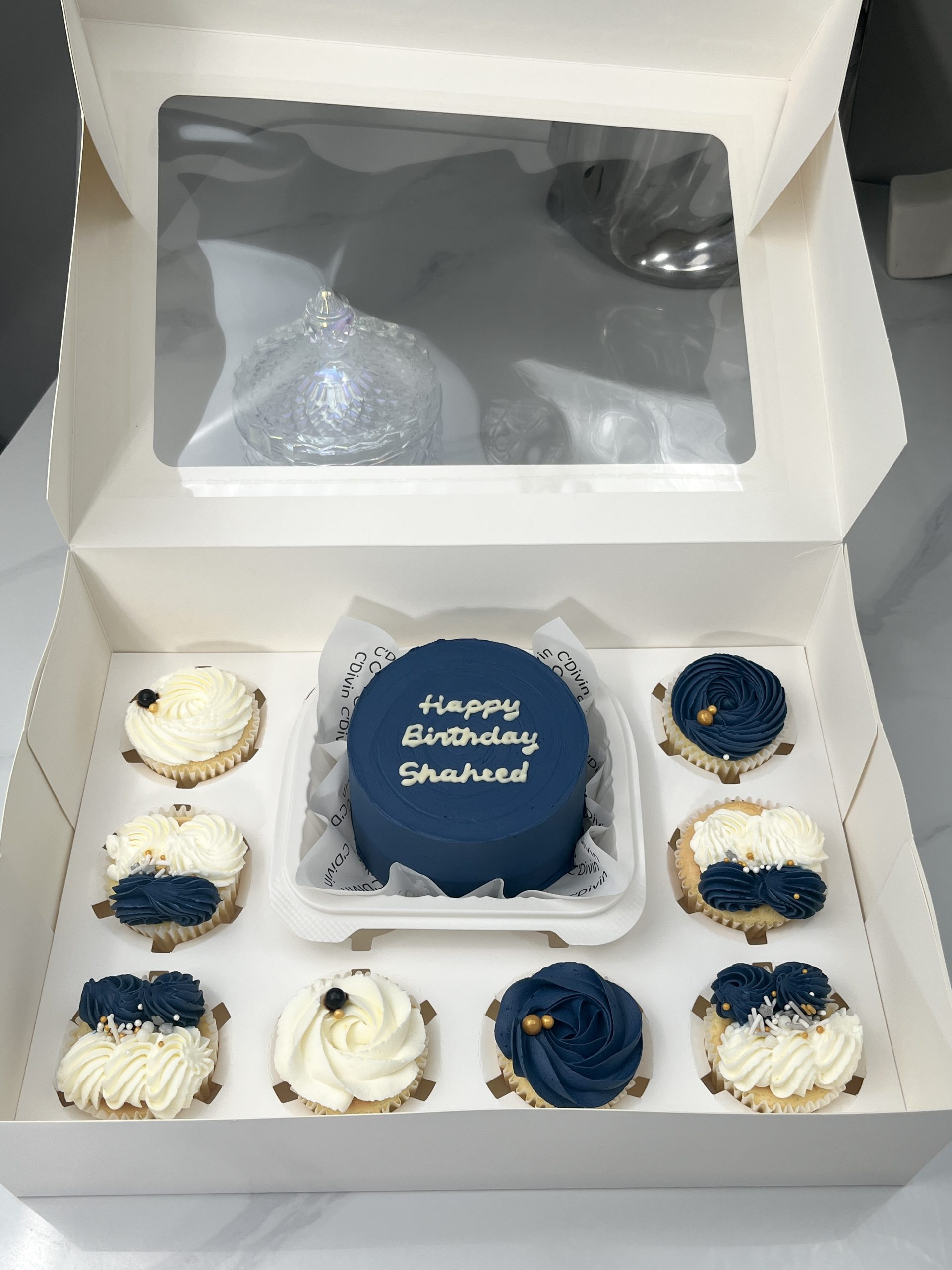 Gift Box for Friends - Image 4