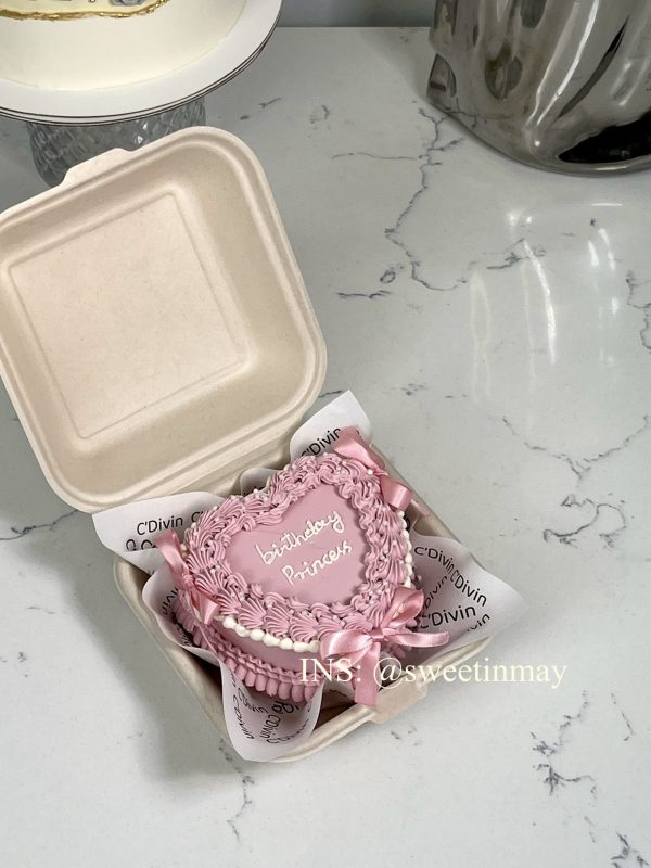 Extra Girly Vintage Bento Cake