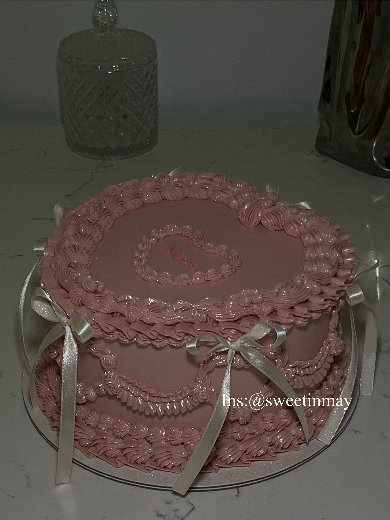 Lambeth Heart Cake - Image 2