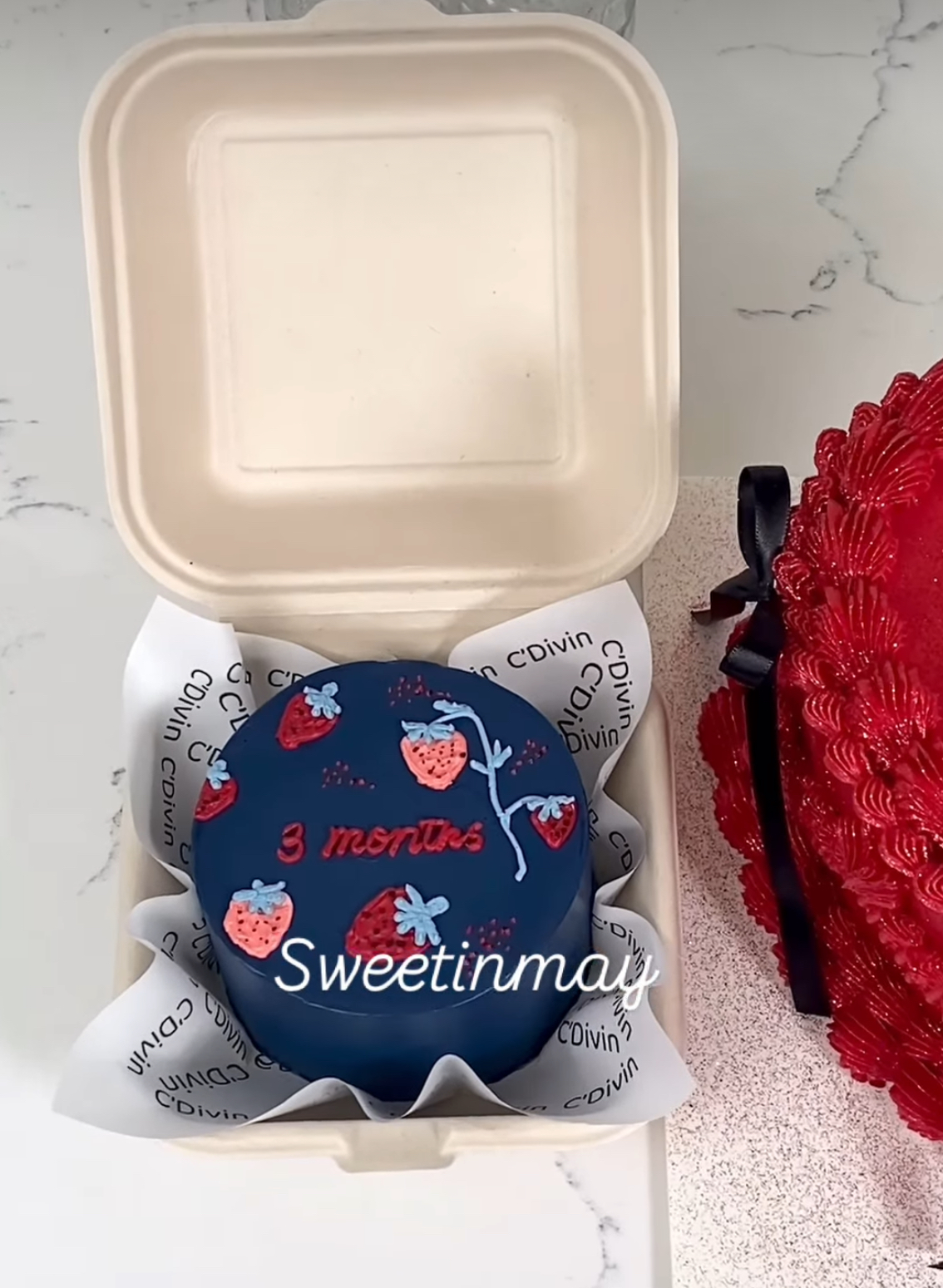 Cute Floral Bento Cake - Image 6