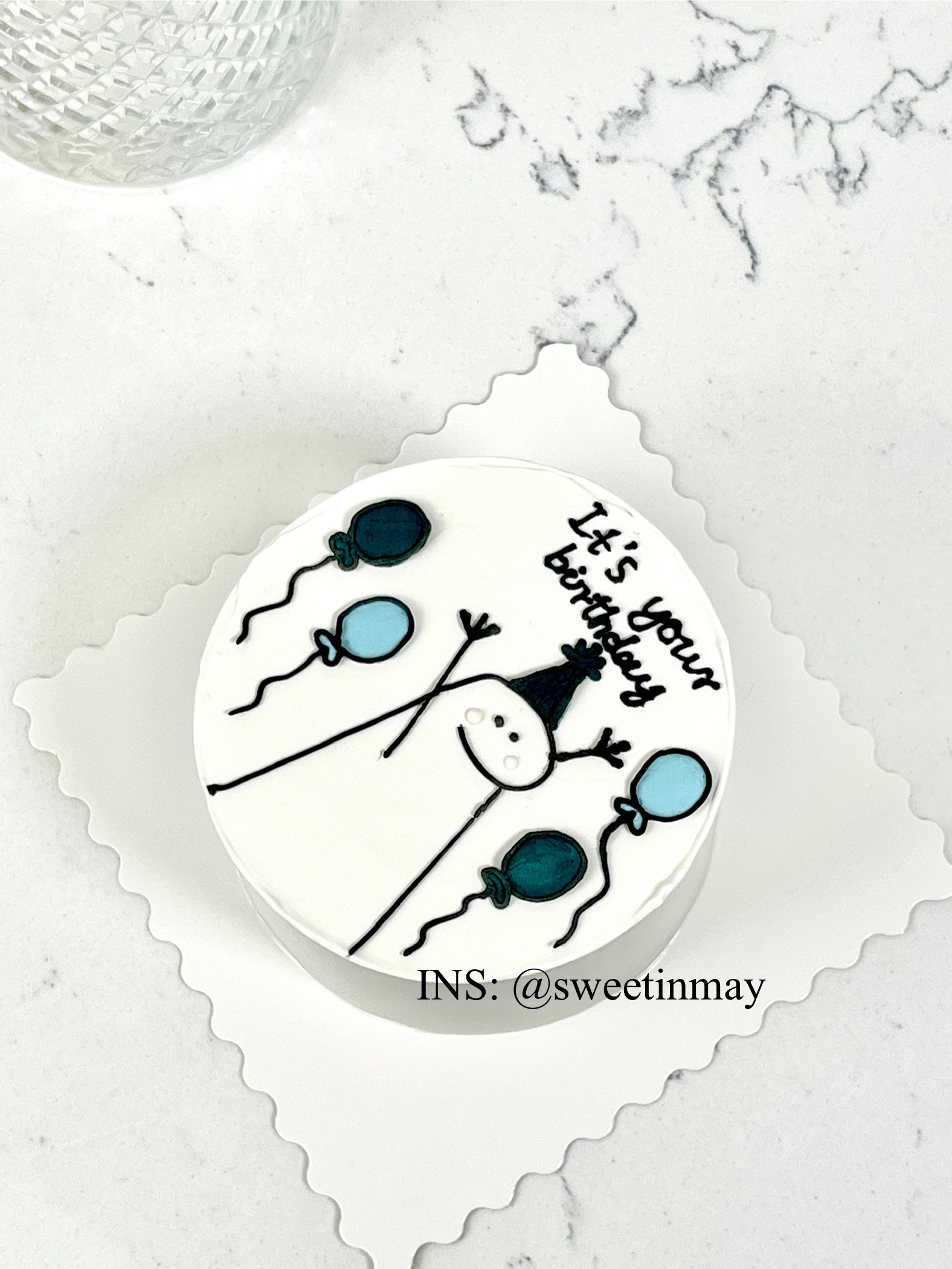 Line Art Bento Cake - Image 2