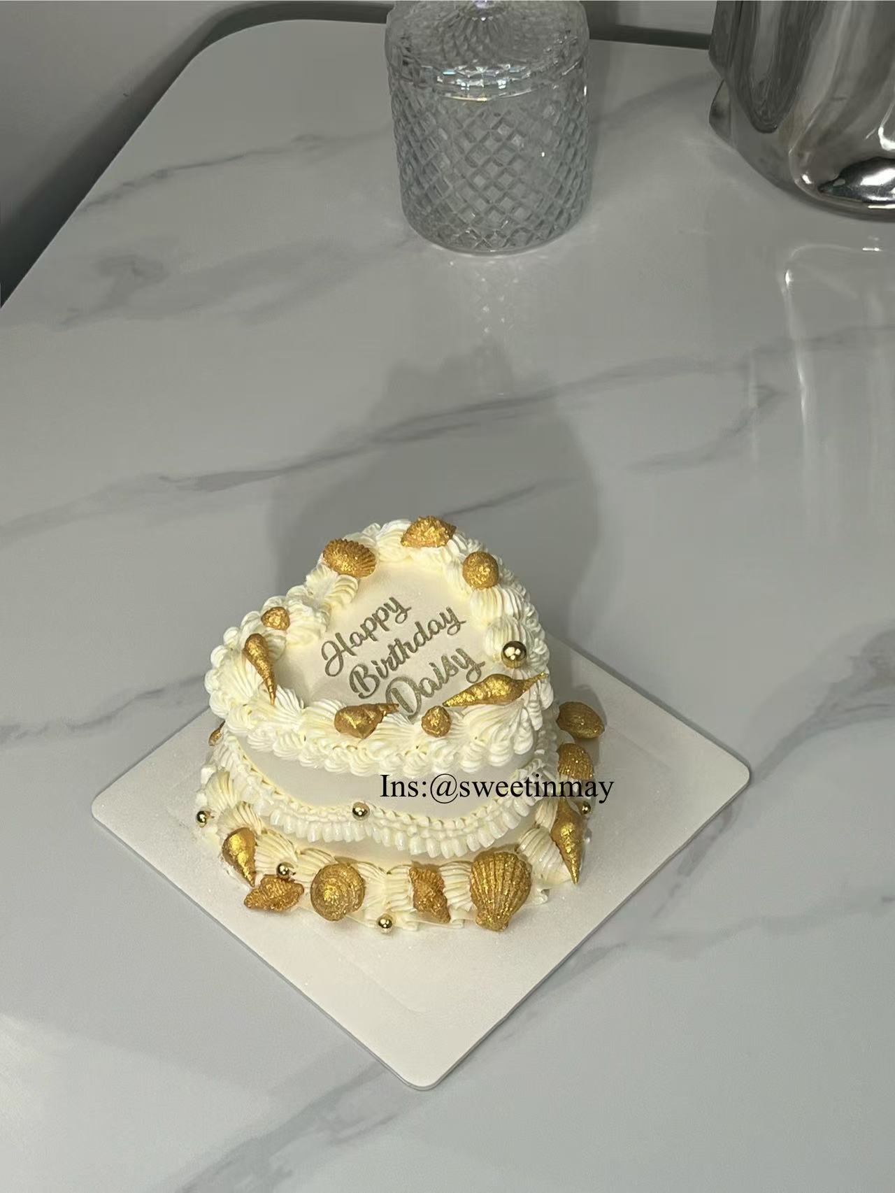 Seashell - Themed Heart Cake - Image 6