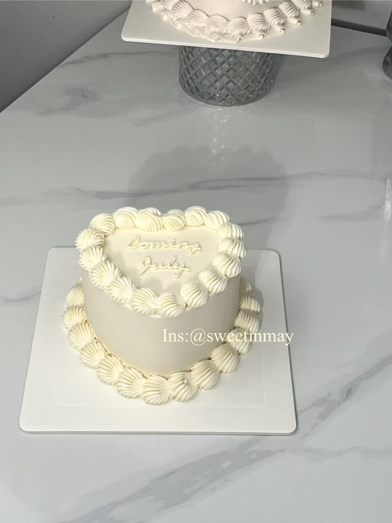 Vintage Heart Cake - Image 4