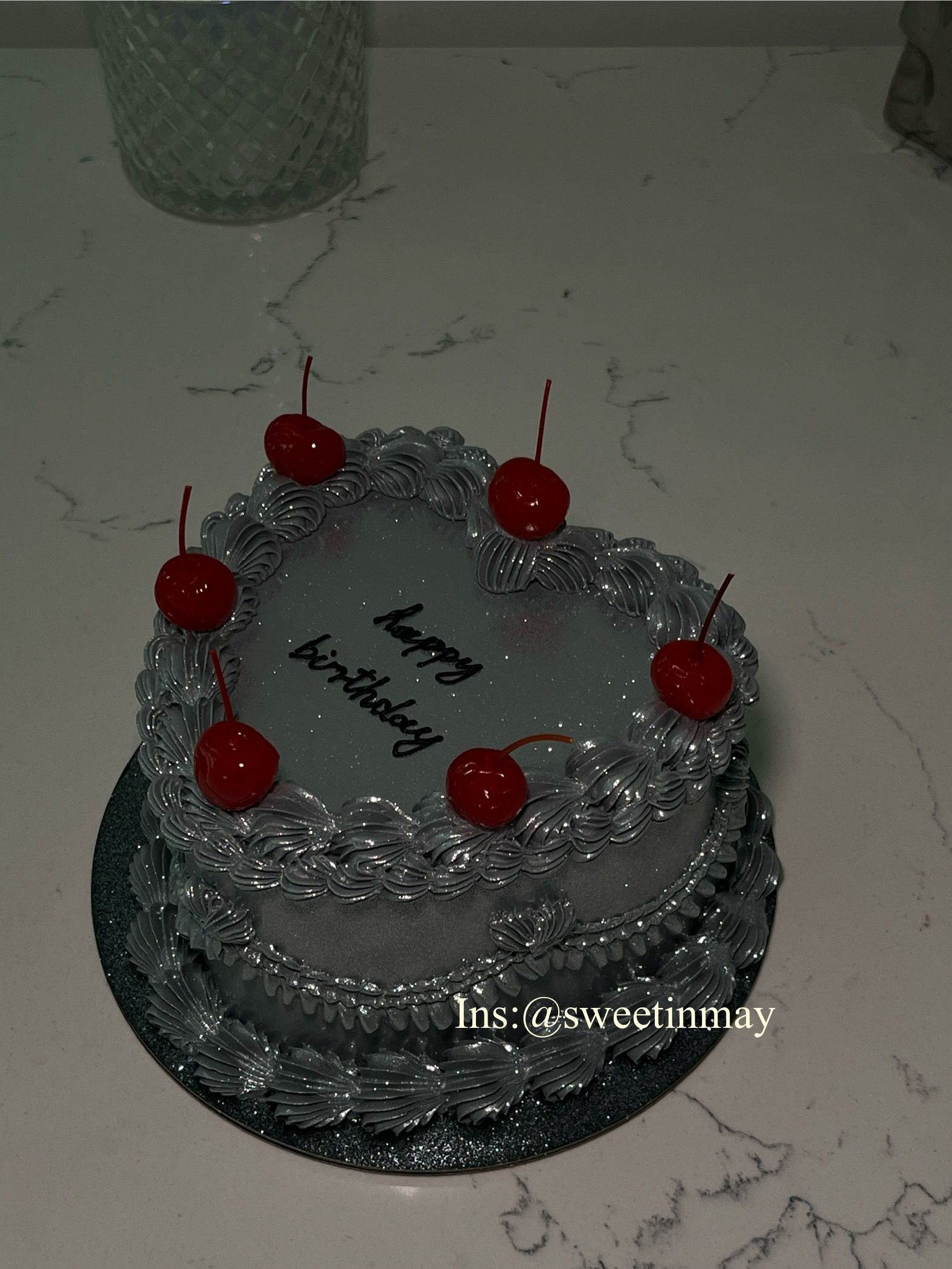 Metallic Gold/Sliver Cake - Image 3