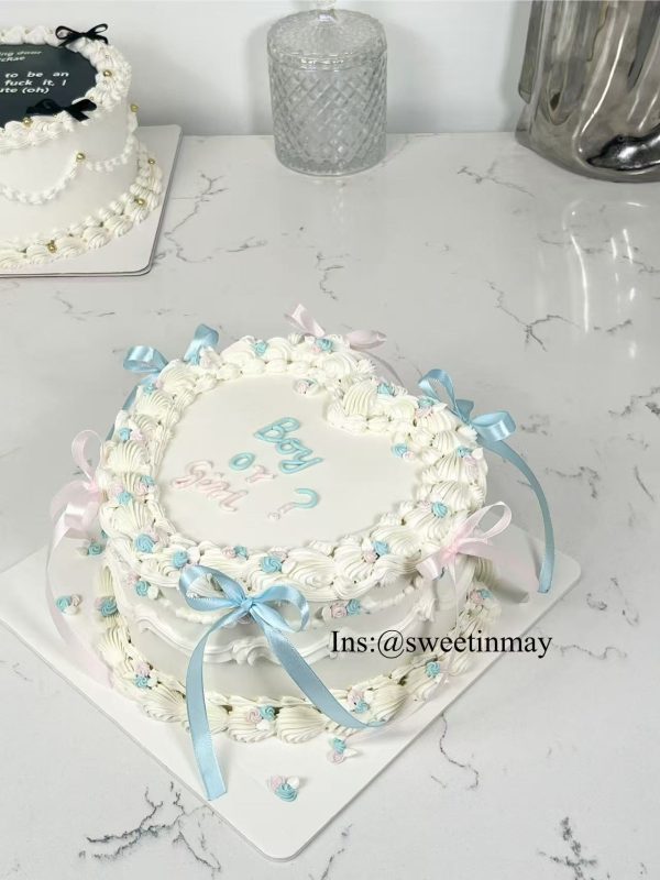 Lambeth Heart Gender-Reveal Cake